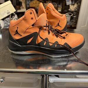 Jordan Prime Mania Fly wire 630612-801 Size 12 Orange/Black - Used